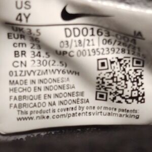 Nike Free Run 2 Kids Running Shoes Black White DD0163-004 Size 4Y Youth